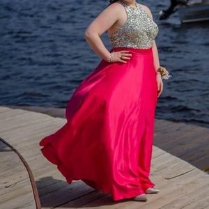 Formal gown/graduation dress size 14